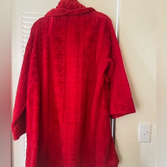 Tommy Hilfiger Intimates & Sleepwear Tommy Hilfiger Bathrobe Poshmark